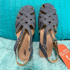 JBU Women's Bonnie Encore Style Denim Blue Closed Toe Sandals 9